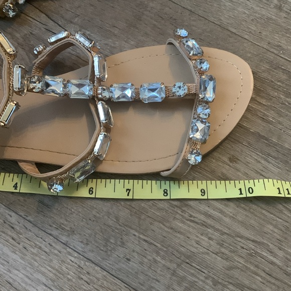 Shoedazzle Rhinestone Embellished Taupe Sandals GUC 9.5 - Picture 8 of 9